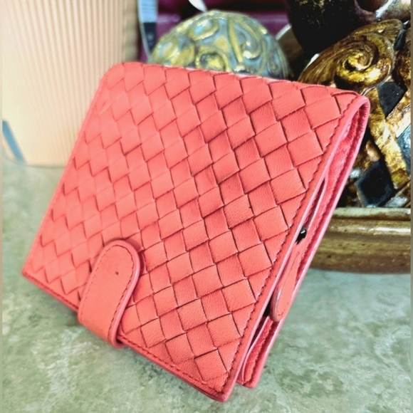 Bottega Veneta Intrecciato Terra Cotta Bi Fold Wallet - Picture 2 of 16